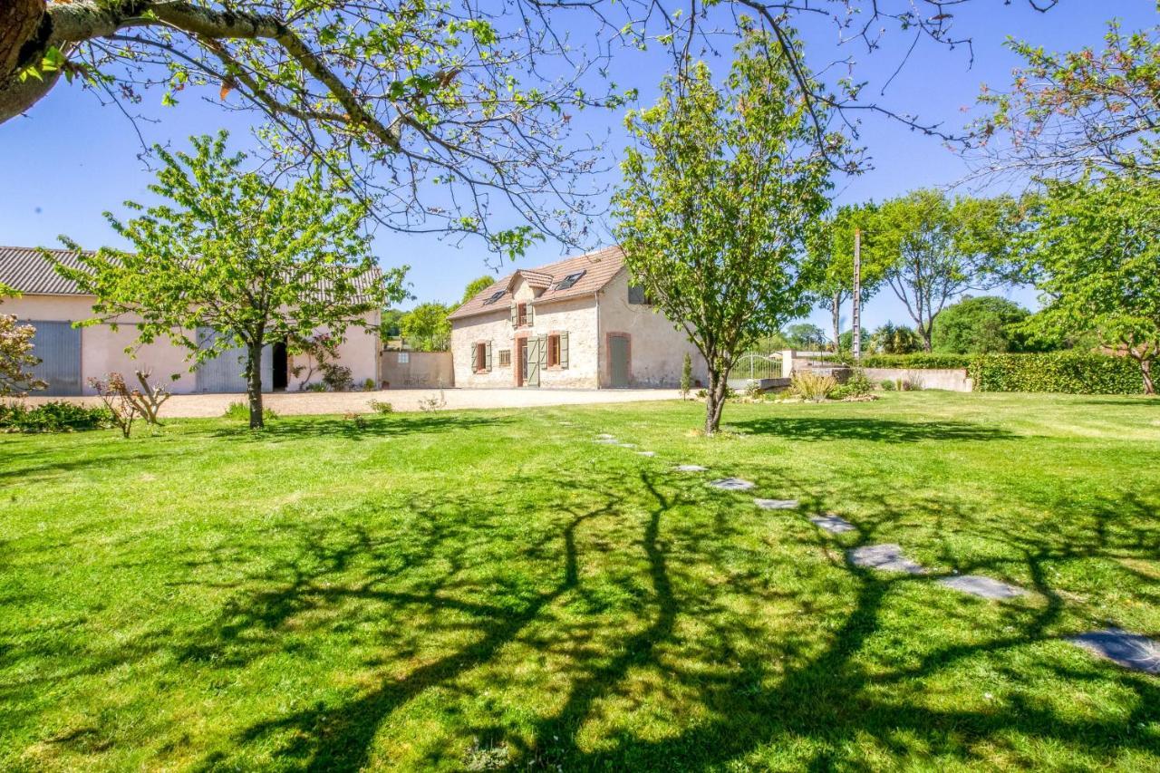 Ecogite Rural La Cle Des Champs Peyrelongue-Abos Eksteriør bilde